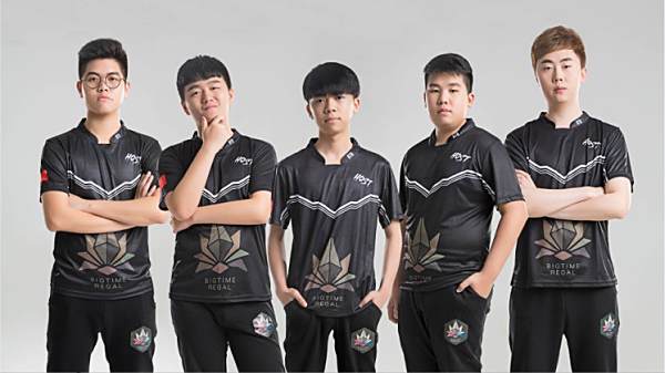 为中国CSGO努力的BTRG战队