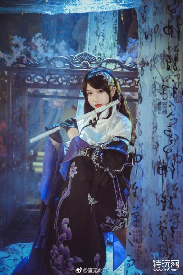 撒花~感谢后勤小天使:@琉墨 还有帮忙修脸的小姐姐:@圆脸_风茄儿 比