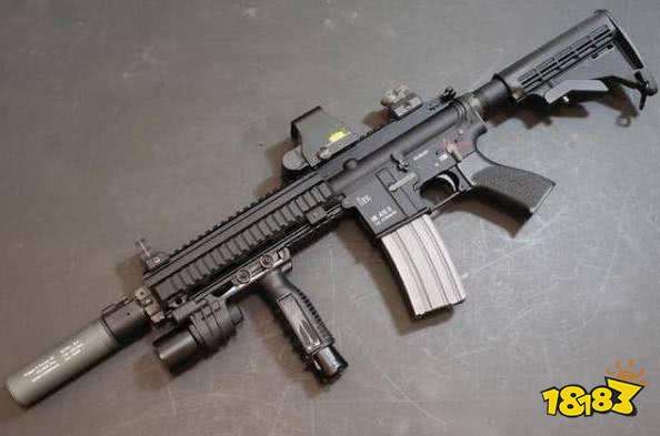 和平精英谁是点射之和平精英模拟器外挂王 为何高手都喜欢M16