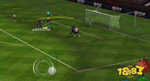 FIFA足球世界下底传中怎么用?下底传中技巧[多