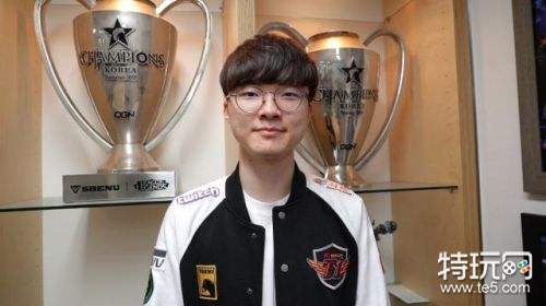 SKT重建:Faker9年就职于同一家俱乐部创记录