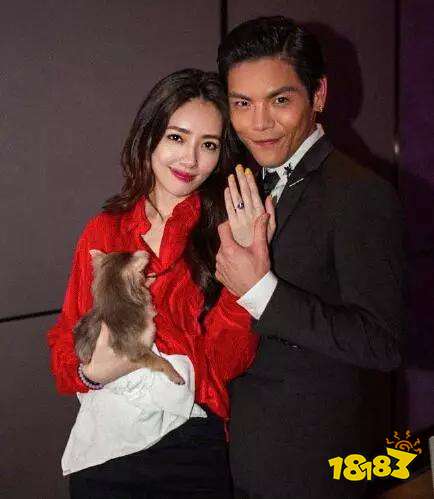 这才是豪门,郭碧婷的订婚钻戒价值570万可全款