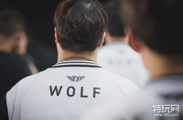 头疼难过气到身体发抖 Wolf无缘S9发推表达不满！_特玩网LOL英雄联盟专区