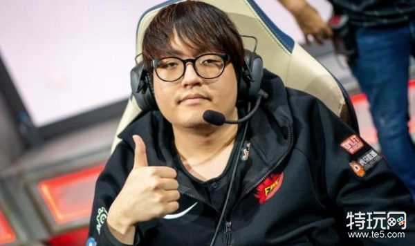 fpx上单金贡真能忍为了不送头3分钟一刀不补