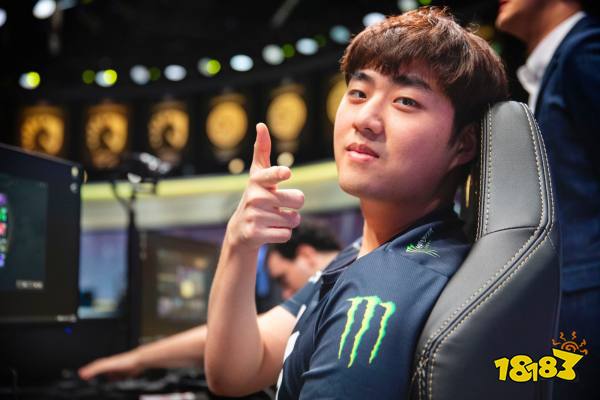 生日快乐egbang选手迎来24岁生日