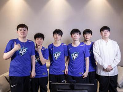 <b>UP赛后群访 Cryin：岩凸释放技巧就是看运气好能不能中</b>