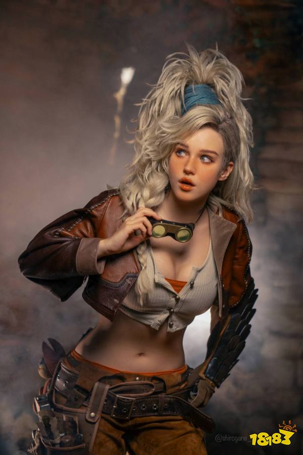 杰玛 Cos 细节:皮革与金属质感